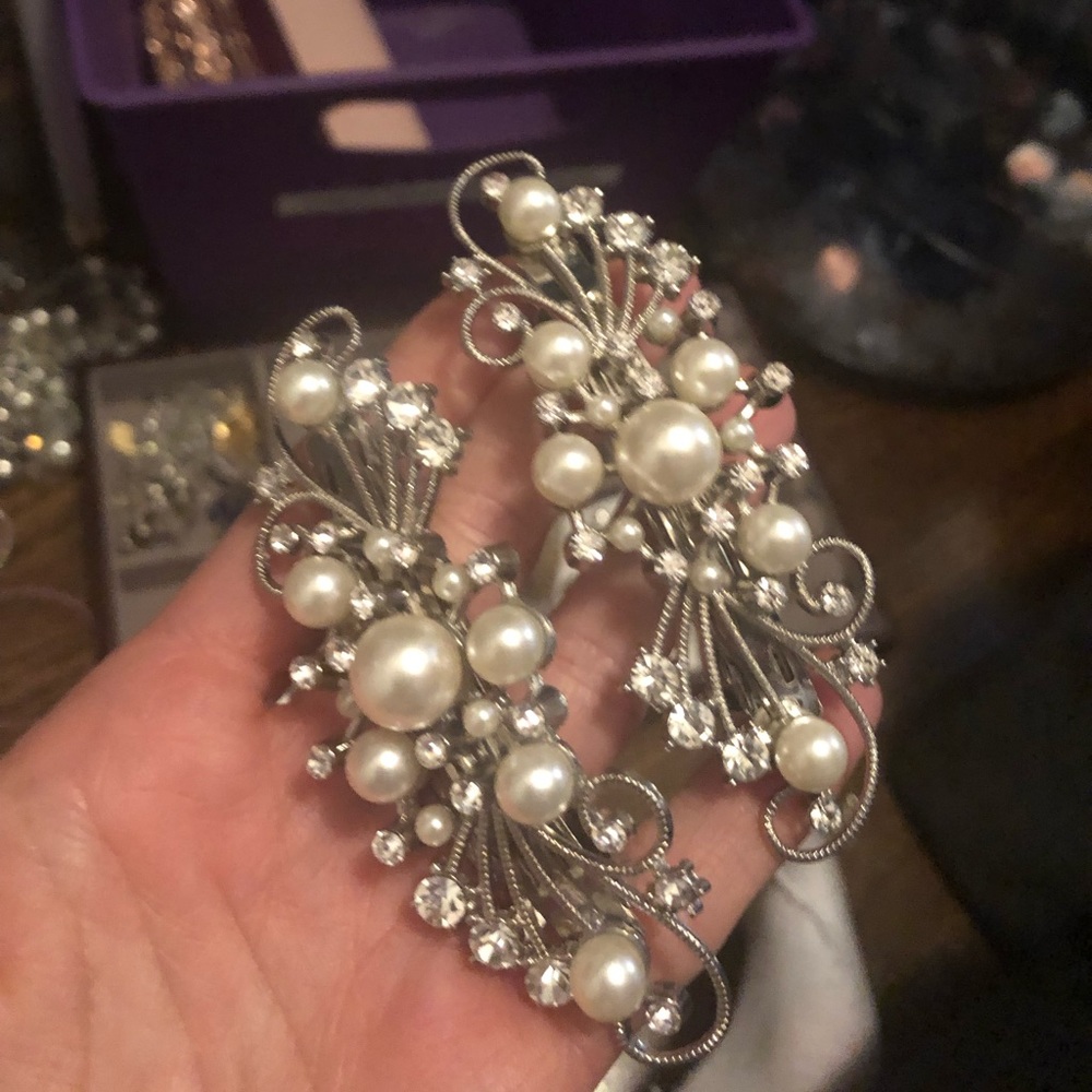 Wedding hair clips